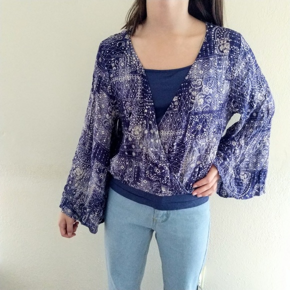 The Revival Lani California bandana v neck crop - Picture 2 of 8